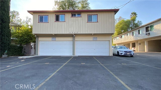 Building Photo - 4949 Coldwater Canyon Ave