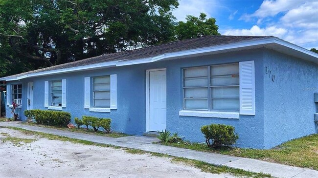 Primary Photo - 1700 Birchwood Cir