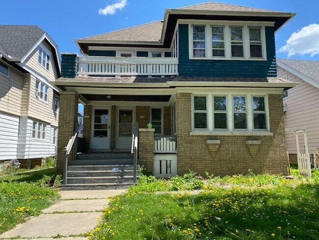 Primary Photo - 2748 N 44th St