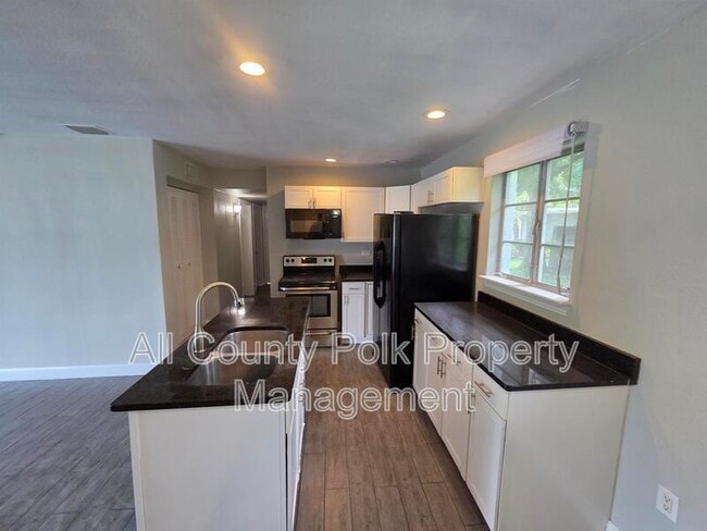 Building Photo - 6046 Appian Way