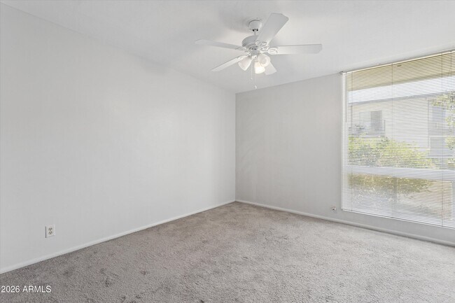 Building Photo - 3308 E Camelback Rd