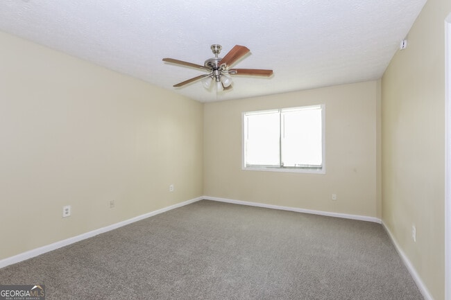 Building Photo - 9415 Haley Ct