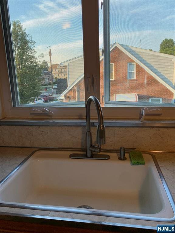 Building Photo - 225 Desoto Pl