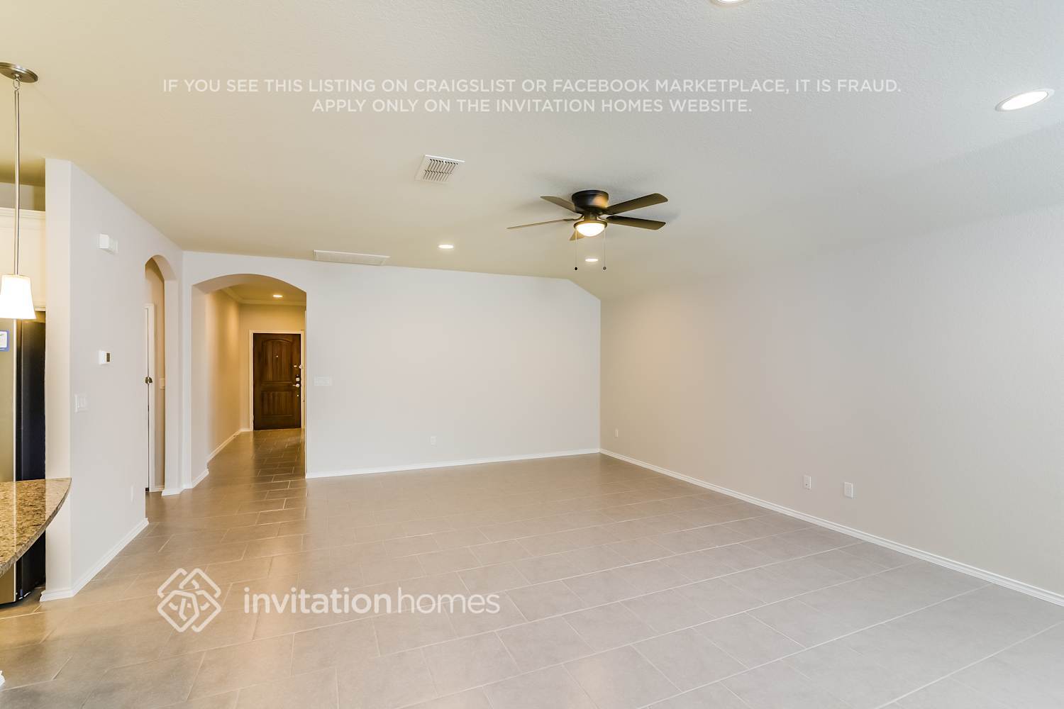 Building Photo - 10612 Hibiscus Cove