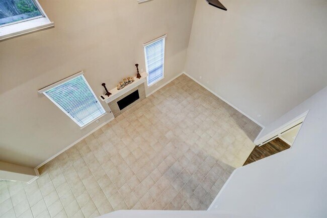 Building Photo - 3719 Wild Oak Dr