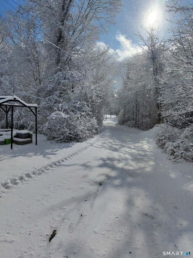 Building Photo - 69 Franklin St