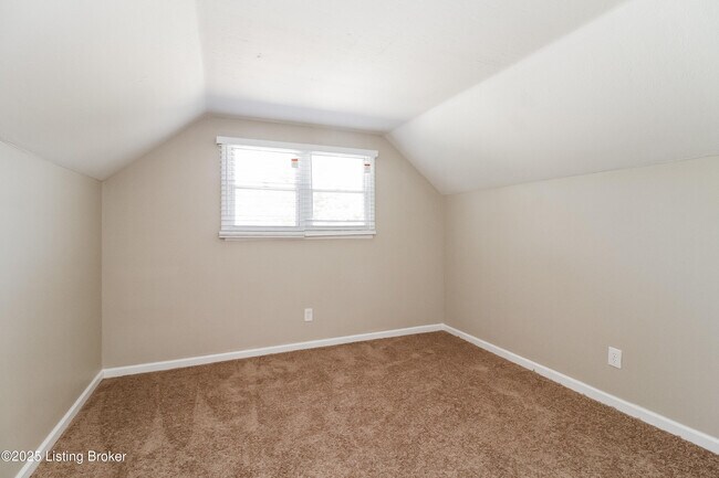 Building Photo - 13404 Hinchbrook Blvd