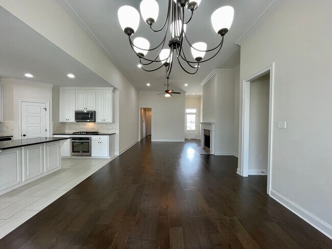 Building Photo - 17229 Ledgestone Dr