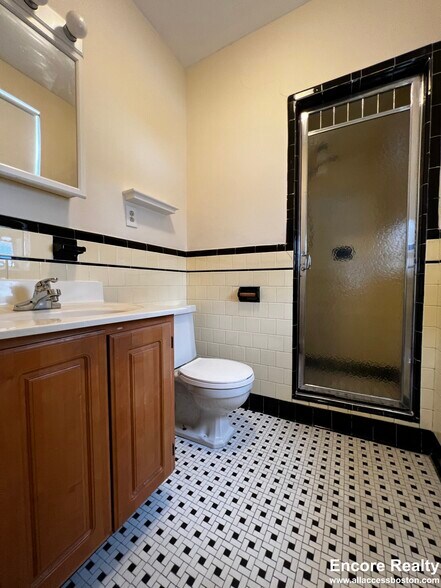 Building Photo - 105 Longwood Ave