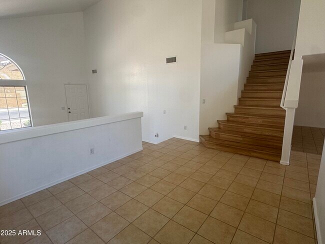 Building Photo - 6416 N 78th Ln