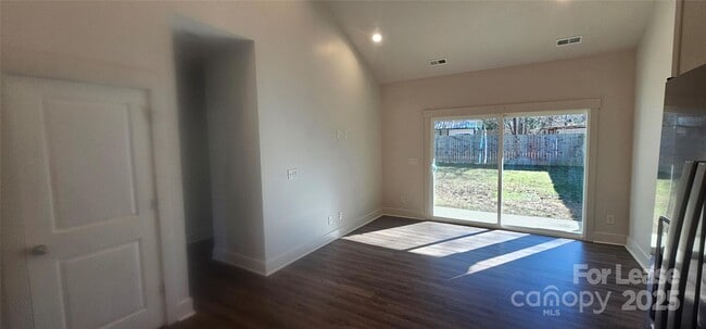 Building Photo - 3912 Ironwood St