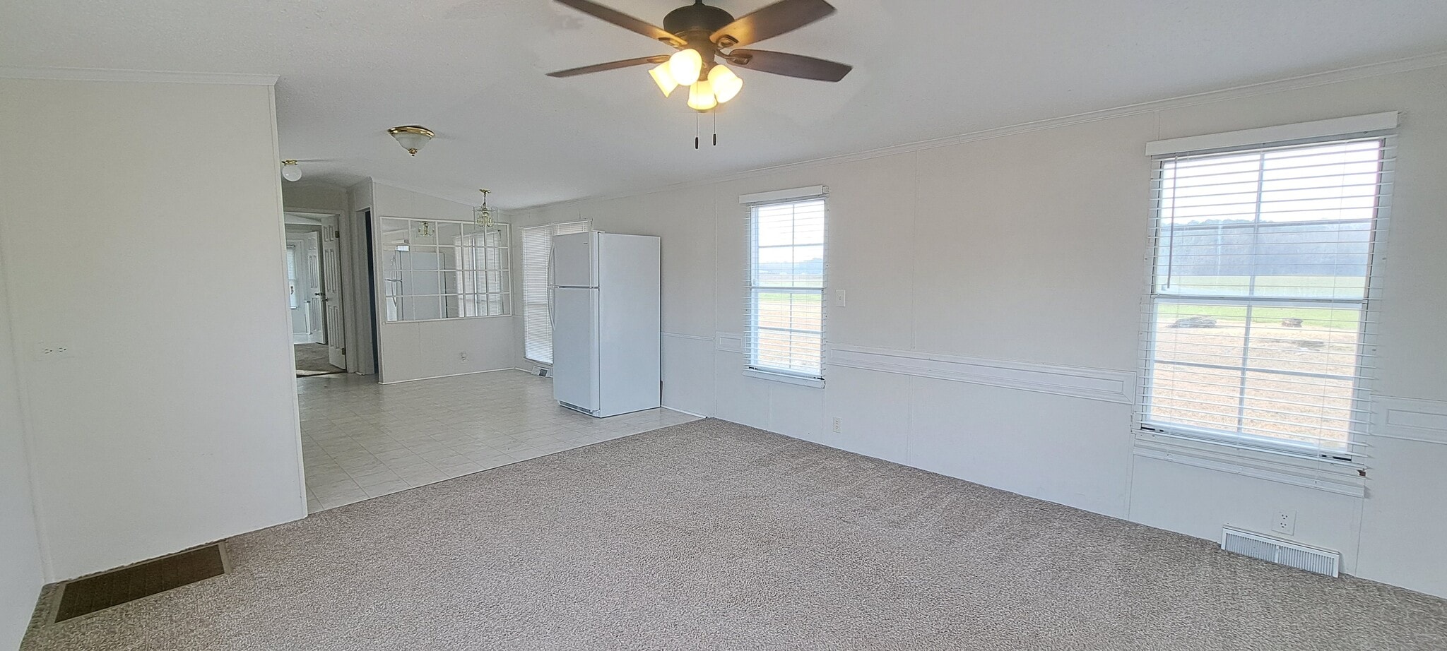 Building Photo - 207 Princeton Rd