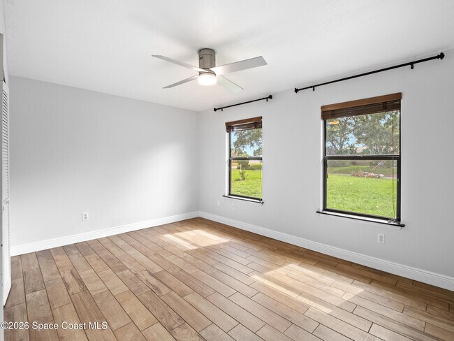 Building Photo - 3725 Laurette Rd