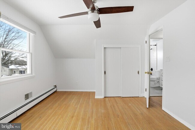 Building Photo - 29 Rolling Ln