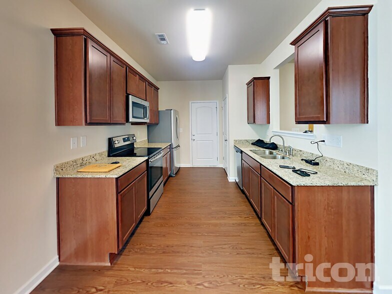 Building Photo - 2046 Aragon Lane