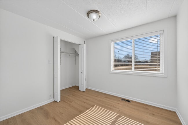 Building Photo - 1108 Mercury Dr