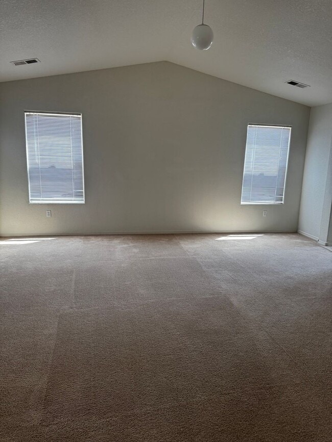 Building Photo - Gated Community Home in the SW