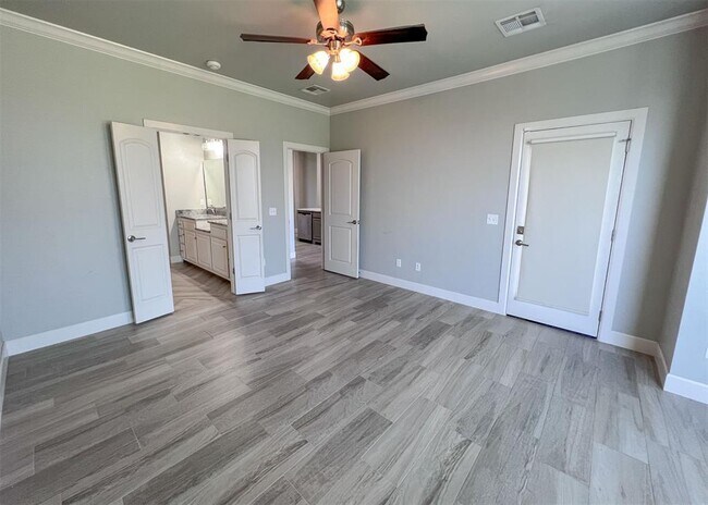 Building Photo - 13601 Cobblestone Curve Rd