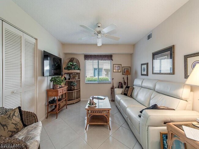 Building Photo - 5932 Cranbrook Way