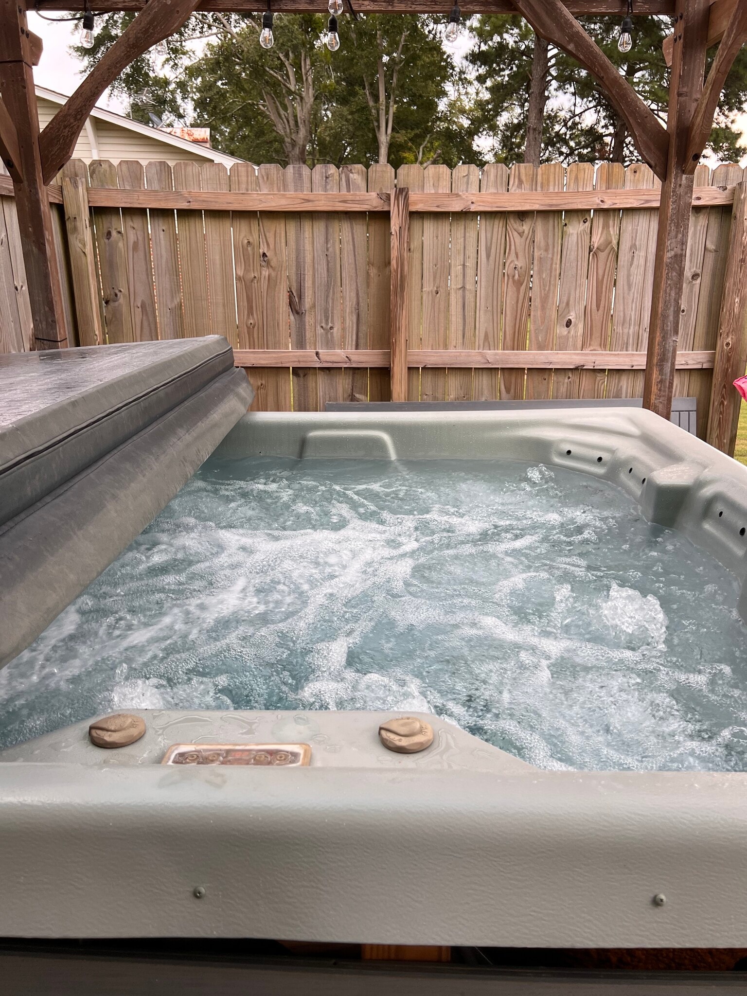 Hot tub - 122 Tucker Dr
