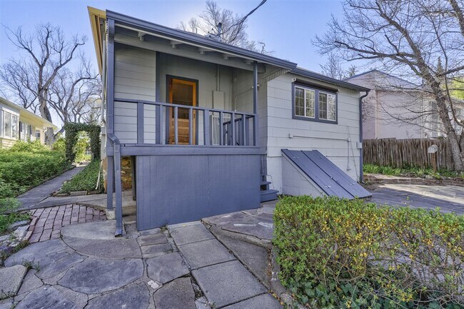 Building Photo - Historic Mount Vernon 4x1.5 Home Steps from Downtown Prescott