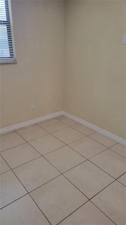 Building Photo - 857 Ponder Ave