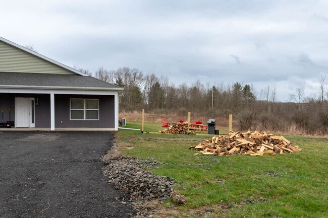 Building Photo - 41 A Comfort Rd