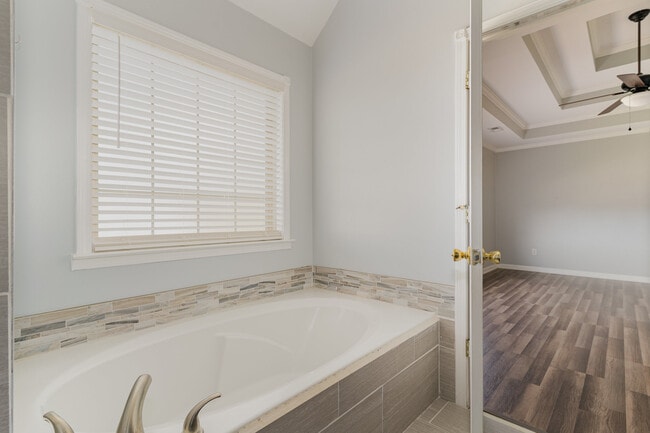 Building Photo - 3400 McGee Cove