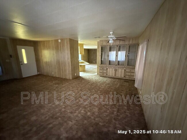 Building Photo - 818 Church St