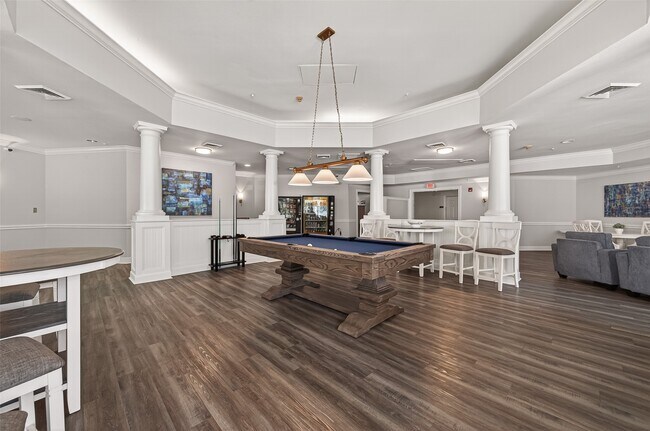 Building Photo - 929 Rockmead Dr