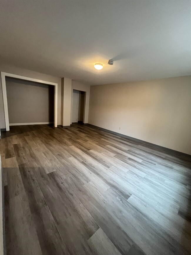 Building Photo - 1101 Elm St