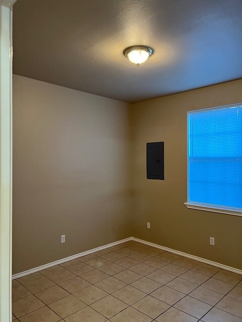 Building Photo - 753 Sonesta Dr