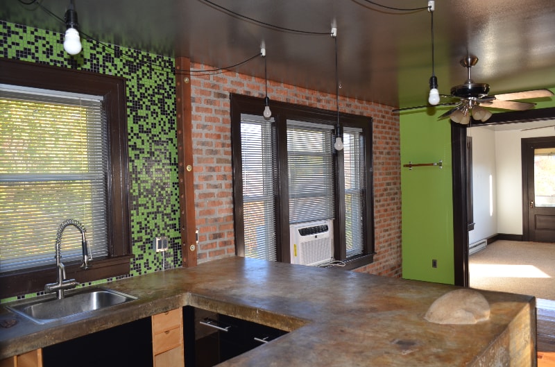 Building Photo - 901 Hepburn St