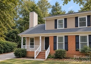 Building Photo - 3317 Windsor Dr