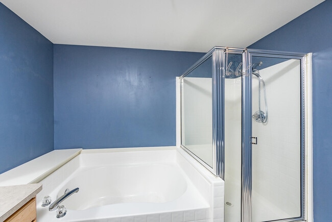 Building Photo - 28235 Carlton Way Dr