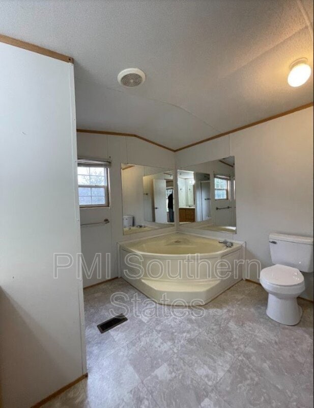 Building Photo - 1374 Meadowlark Ln