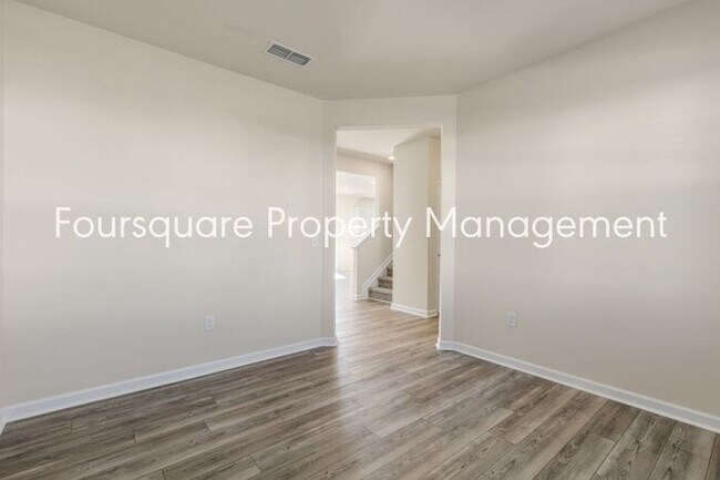 Building Photo - 4 Bedroom Home with 2nd Floor Loft- Kitchen Island & 2-Car Garage – Convenient Raleigh Location