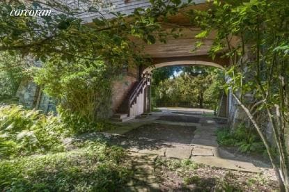 Building Photo - 132 S Briar Patch Rd