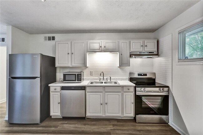 Building Photo - 4371 Springwood Terrace