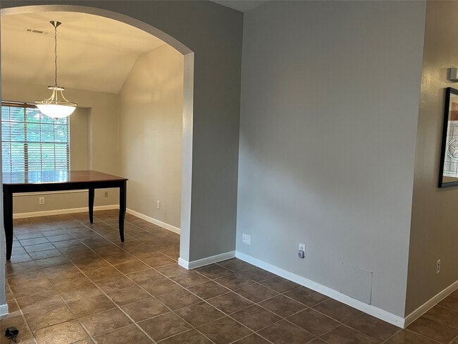 Building Photo - 11302 Meadowchase Dr