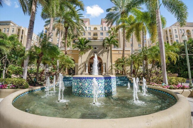 Building Photo - 520 SE 5 Ave