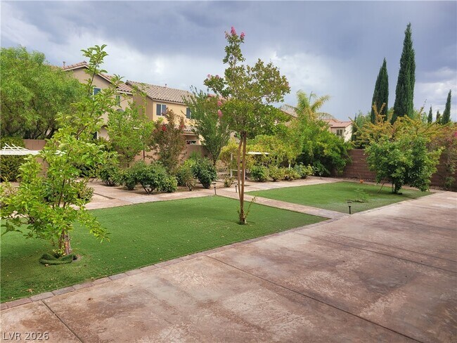 Building Photo - 10268 Cool Mist St