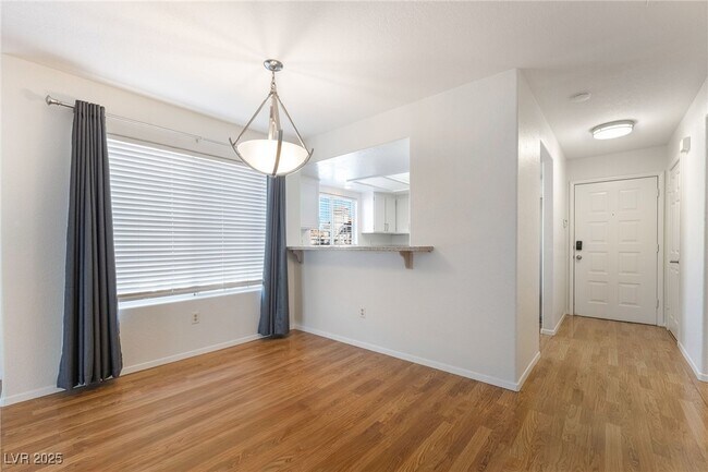 Building Photo - 1851 Hillpointe Rd