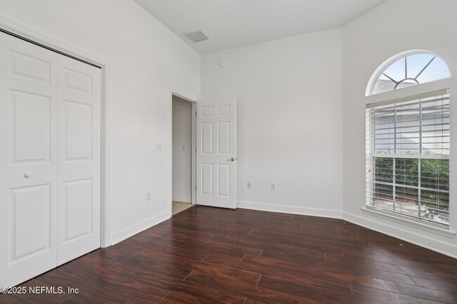 Building Photo - 10008 Sifton Ct