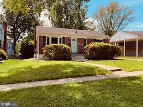 Building Photo - 4418 Ives St