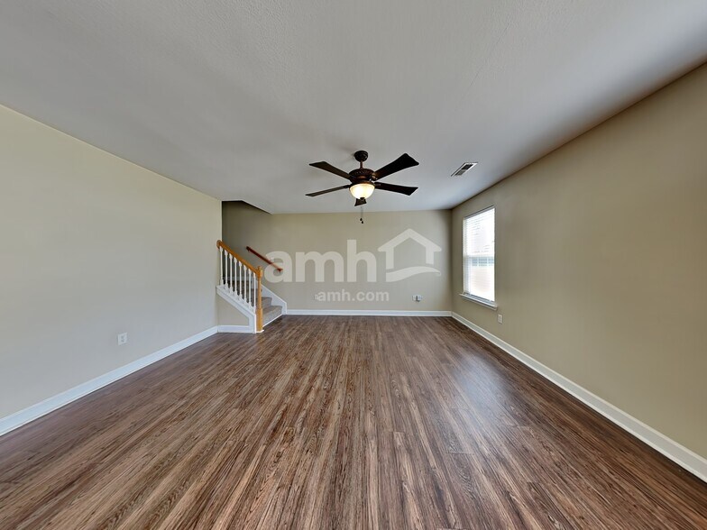 Building Photo - 271 Waxberry Ct