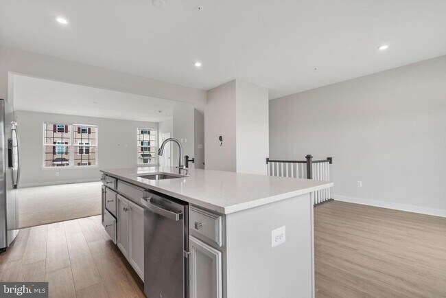 Building Photo - 1505 Wilmer Park Ln