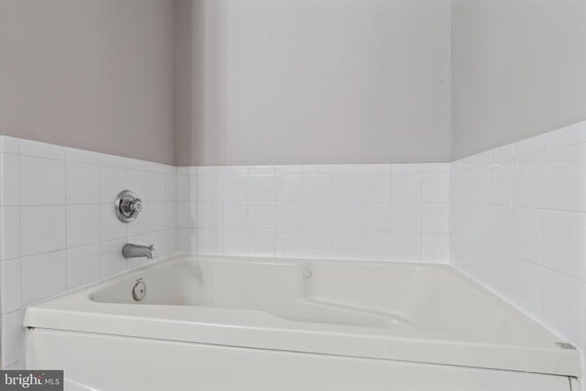 Building Photo - 3835 9th St N