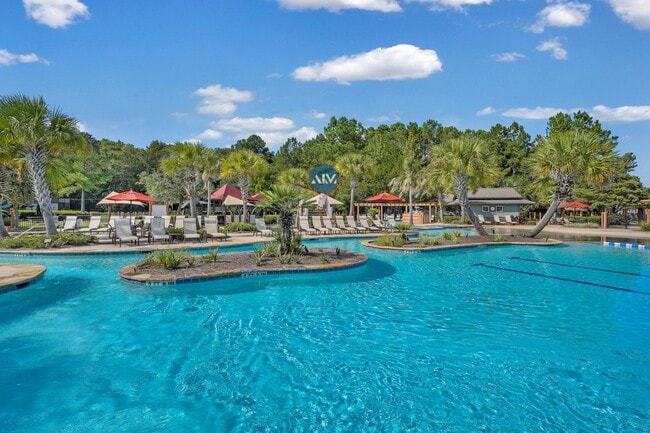 Building Photo - Luxury Living in Hampton Lake
