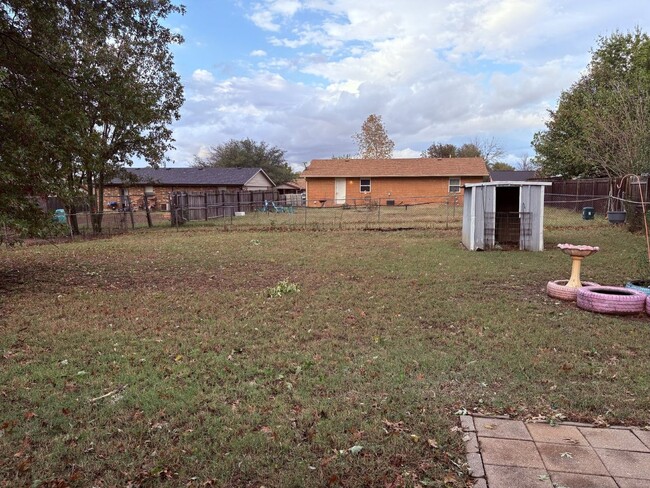 Building Photo - Newly remodeled four bedroom home in Noble